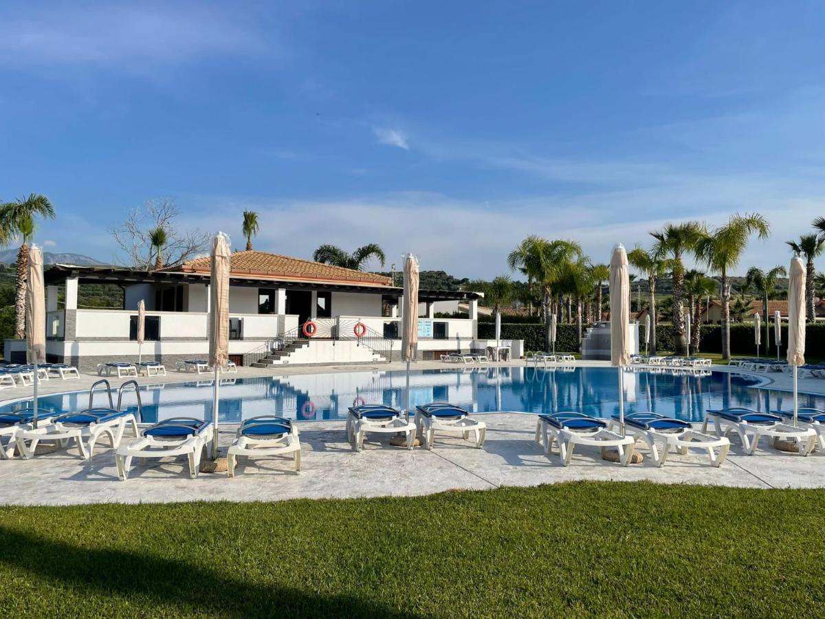 Apart-hotel Hydria 3*